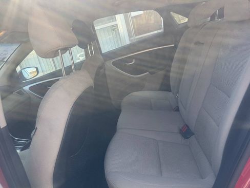 Used 2013 Hyundai Elantra GT w/ Touch & Go Pkg FWD image 14