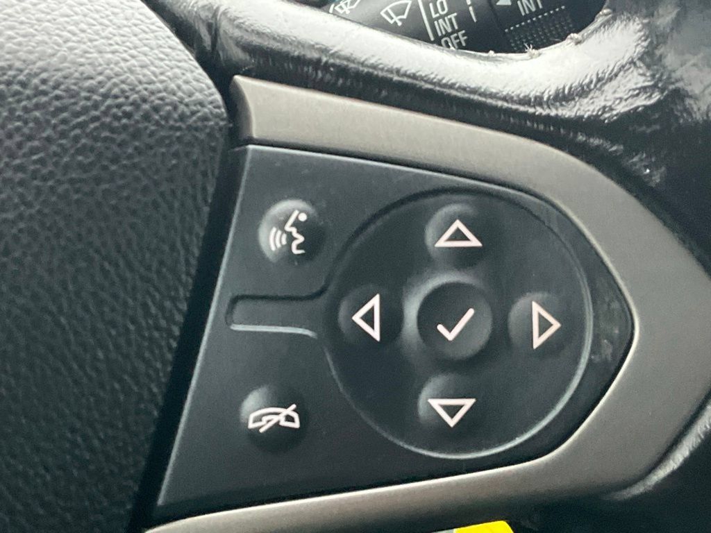 Used 2017 Chevrolet Colorado Z71 AWD/4WD image 23