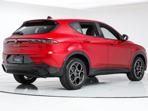 New 2025 Alfa Romeo Tonale w/ Premium Package AWD/4WD image 5