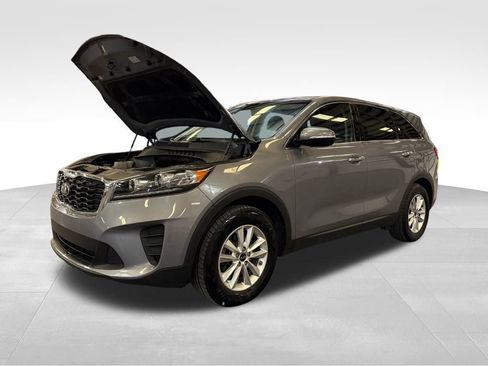 Used 2019 Kia Sorento L FWD image 11
