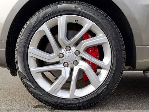 Used 2018 Land Rover Range Rover Sport Supercharged image 10