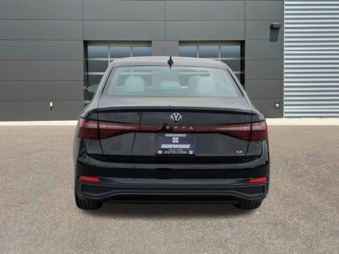 New 2026 Volkswagen Jetta SE image 6