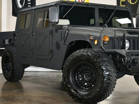 Used 1990 HUMMER H1 image 51