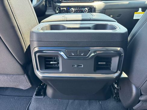 New 2026 GMC Sierra 1500 SLT w/ SLT Premium Plus Package AWD/4WD image 8