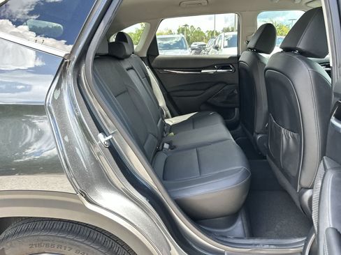 Used 2024 Kia Seltos EX FWD image 19
