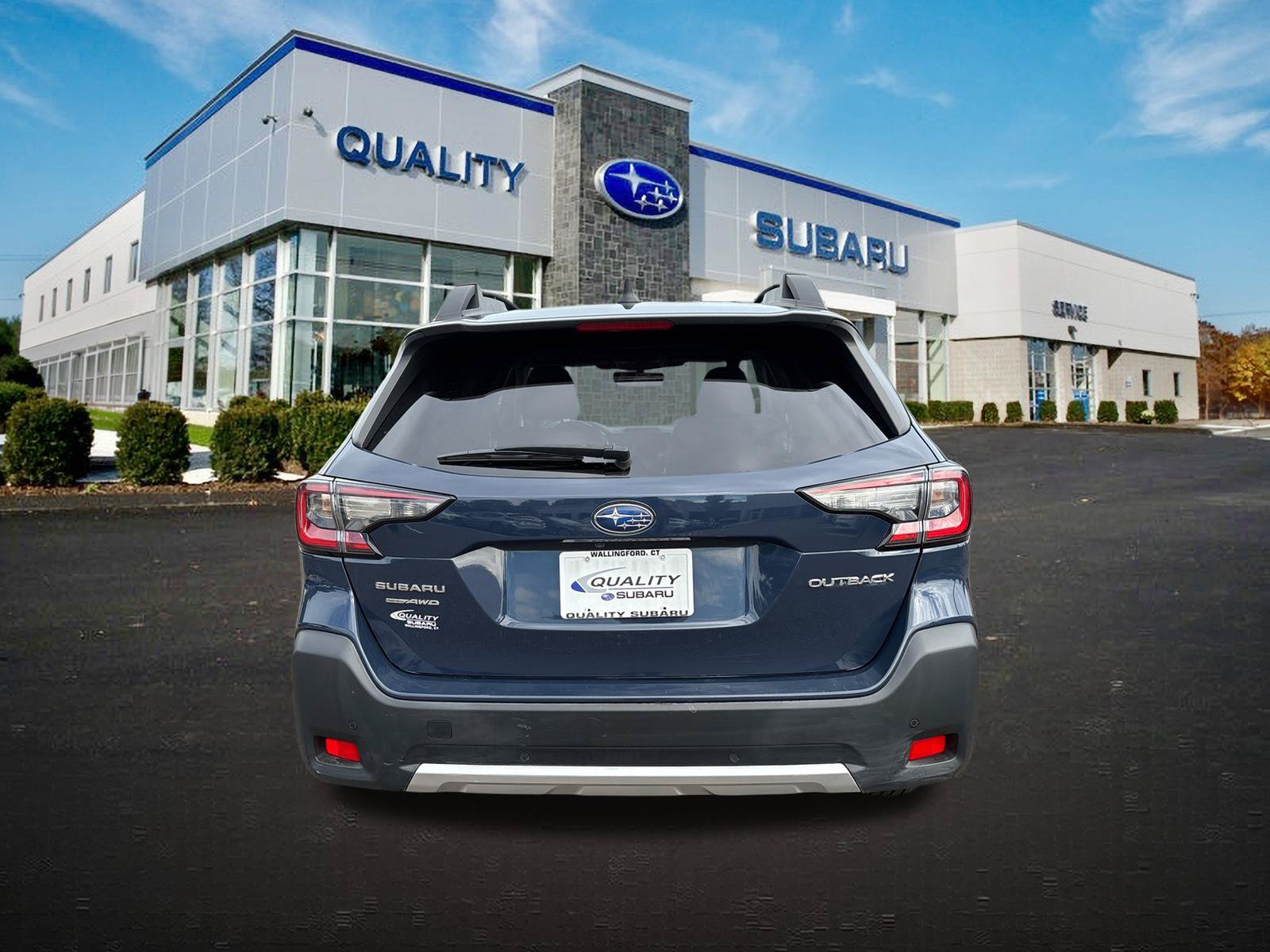 Used 2024 Subaru Outback Limited AWD/4WD image 3