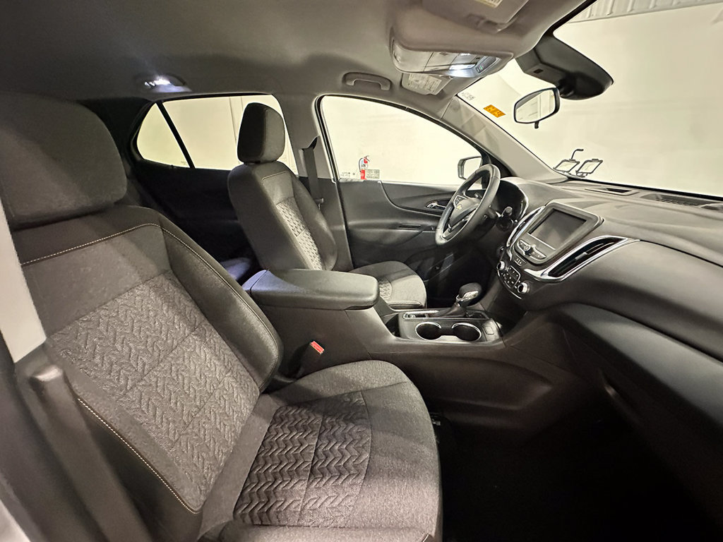 Used 2024 Chevrolet Equinox LT w/ LPO, Floor Liner Package AWD/4WD image 28