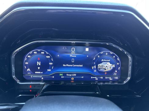 Used 2022 Chevrolet Silverado 1500 High Country w/ High Country Premium Package image 15