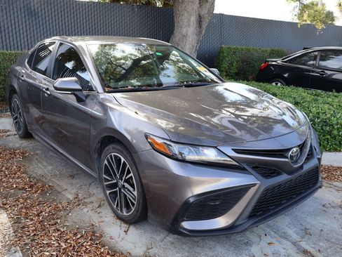 Certified 2023 Toyota Camry SE image 6