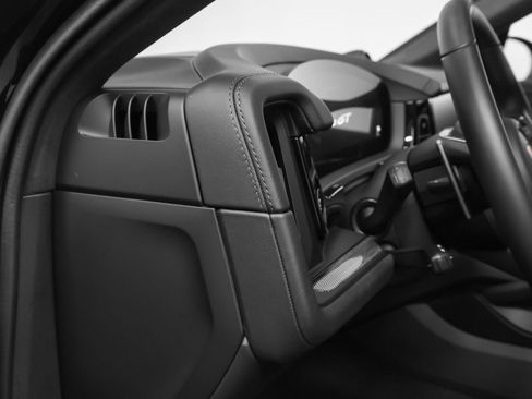 Certified 2026 Porsche Cayenne Turbo GT AWD/4WD image 37
