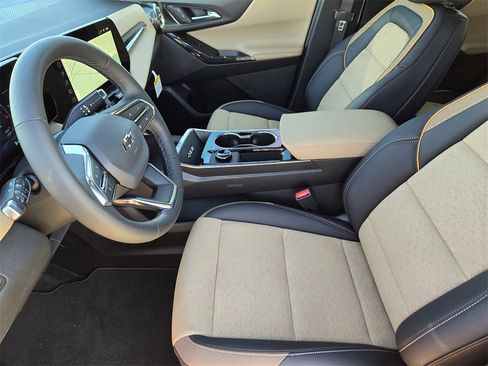 New 2026 Chevrolet Equinox ACTIV w/ Convenience Package III image 5