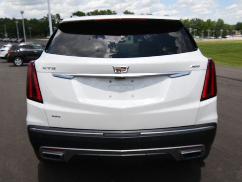 Used 2024 Cadillac XT5 Premium Luxury w/ Platinum Package AWD/4WD image 3