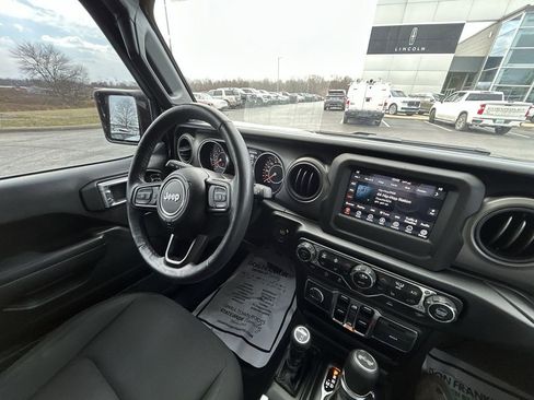 Used 2021 Jeep Wrangler Unlimited Sport AWD/4WD image 11