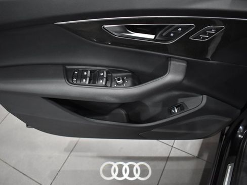 Used 2022 Audi Q7 3.0T Premium w/ Convenience Package image 35