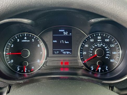 Used 2017 Kia Forte LX image 16