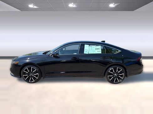 New 2026 Honda Accord Touring image 2