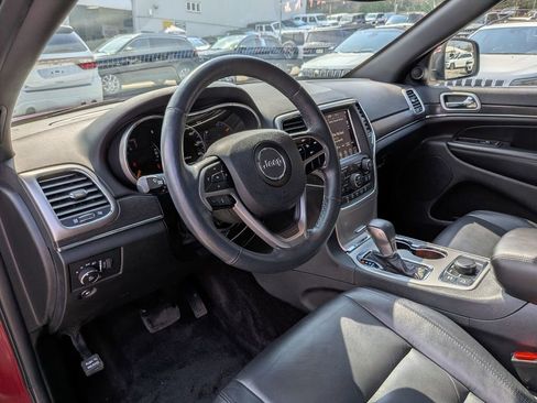 Used 2018 Jeep Grand Cherokee Limited image 10