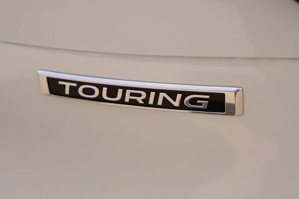 Certified 2025 Subaru Forester Touring AWD/4WD image 8