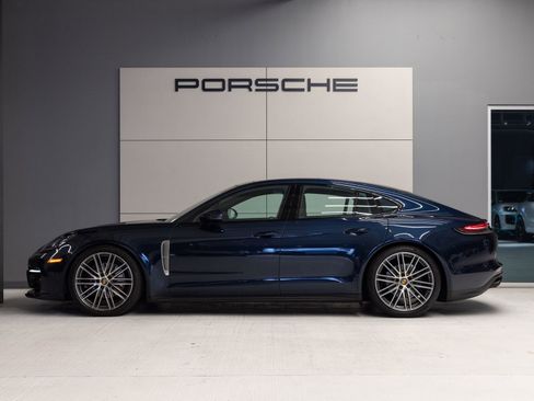 Certified 2023 Porsche Panamera 4 Platinum Edition AWD/4WD image 2