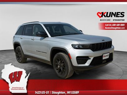Used 2025 Jeep Grand Cherokee Altitude