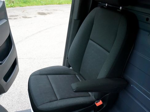 Used 2019 Mercedes-Benz Sprinter 1500 image 18