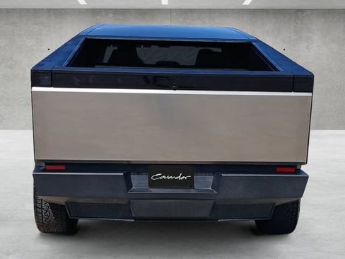 Used 2025 Tesla Cybertruck AWD Crew Cab image 16