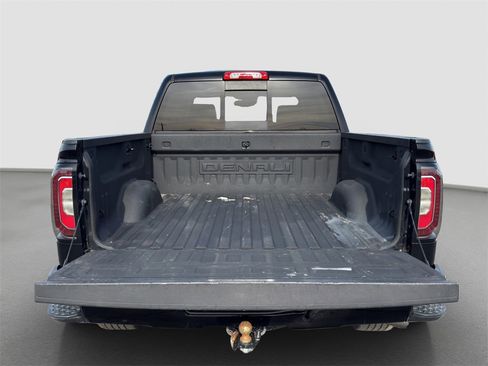 Used 2018 GMC Sierra 1500 Denali image 21