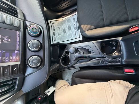 Used 2018 Toyota RAV4 LE w/ All Weather Liner Package AWD/4WD image 26