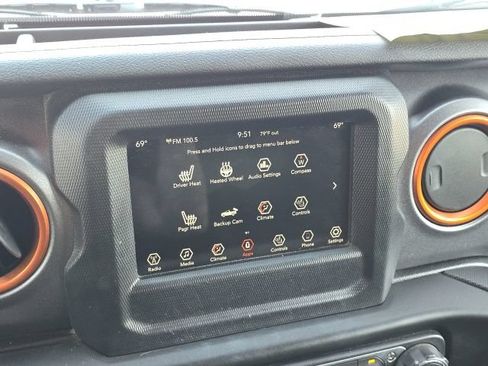 Used 2020 Jeep Gladiator Mojave w/ Cold Weather Group AWD/4WD image 33