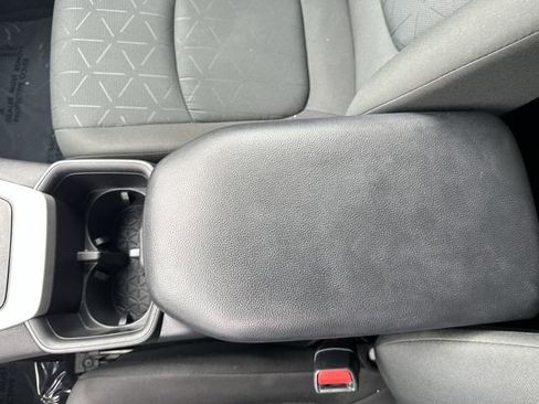 Used 2024 Toyota RAV4 XLE image 24