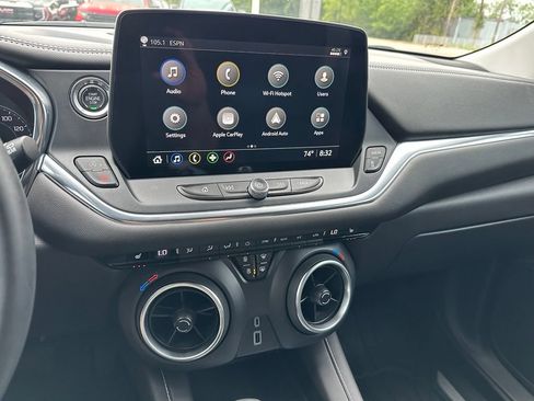 Used 2024 Chevrolet Blazer LT FWD image 25