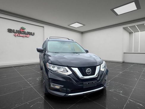 Used 2020 Nissan Rogue SL w/ Premium Package AWD/4WD image 2