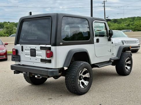 Used 2004 Jeep Wrangler 4WD image 15