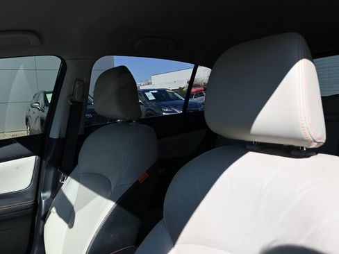 Used 2016 Subaru Crosstrek 2.0i Limited image 11
