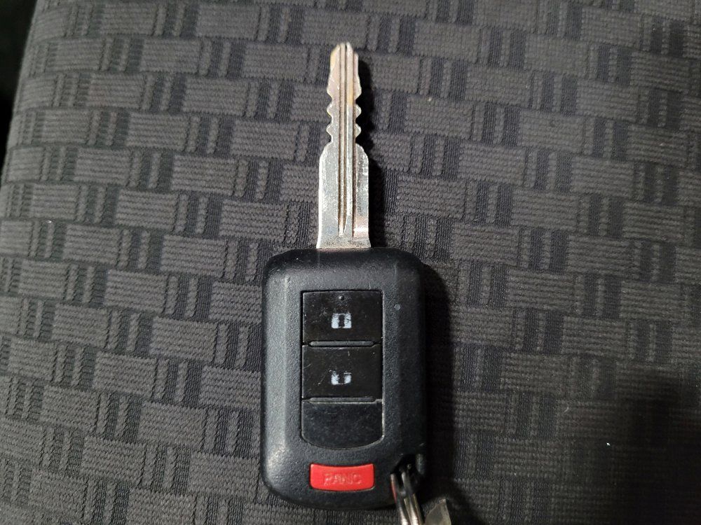 Used 2020 Mitsubishi Mirage ES FWD image 32