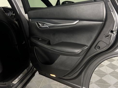 Used 2024 INFINITI QX50 Sport image 32