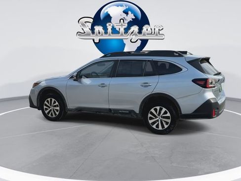 Used 2022 Subaru Outback Premium image 7
