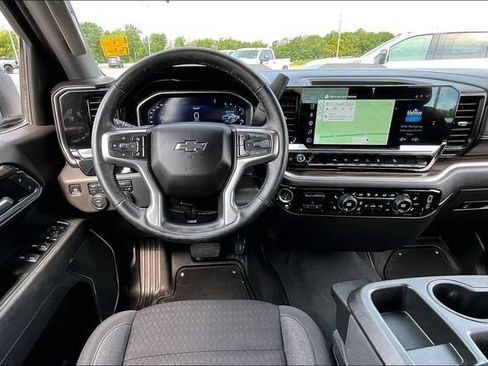 Used 2025 Chevrolet Silverado 1500 LT Trail Boss w/ Protection Package AWD/4WD image 9