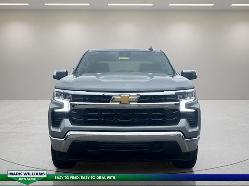 Used 2024 Chevrolet Silverado 1500 LT AWD/4WD image 2