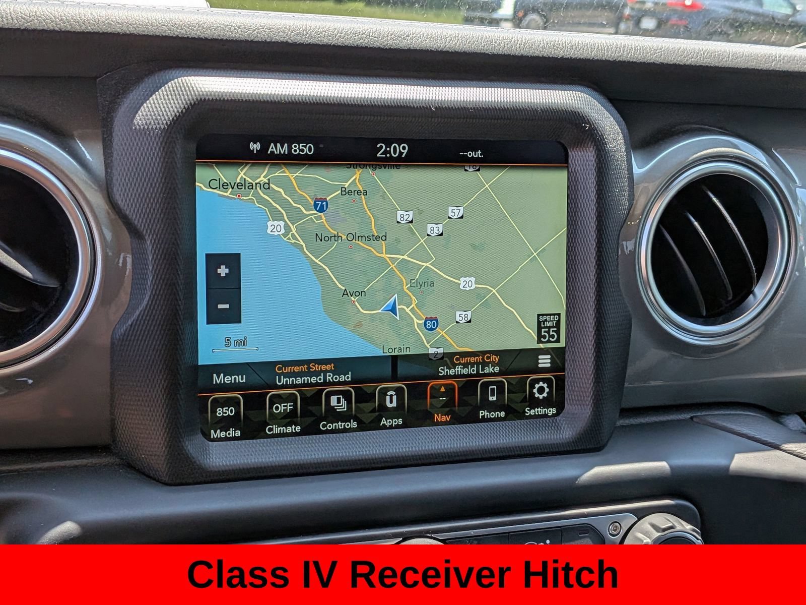 Used 2022 Jeep Gladiator Overland w/ Trailer Tow Package AWD/4WD image 22