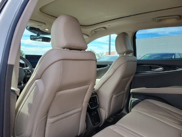Used 2023 Lincoln Nautilus Reserve FWD image 23