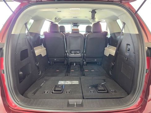 Used 2024 Kia Carnival LX FWD image 15