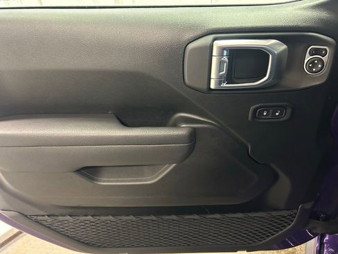 New 2026 Jeep Gladiator Mojave image 4