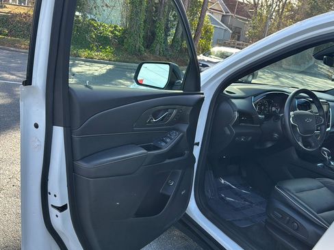 Used 2022 Chevrolet Traverse Premier w/ Redline Edition image 14