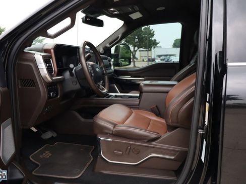 Certified 2024 Ford F350 King Ranch w/ FX4 Off-Road Package AWD/4WD image 25