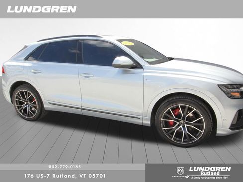 Used 2023 Audi Q8 Premium Plus w/ Premium Plus Package AWD/4WD image 2