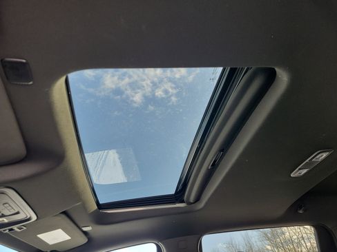 Used 2021 GMC Sierra 1500 AT4 w/ AT4 Value Package image 28