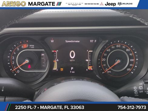 New 2026 Jeep Wrangler Unlimited Sahara AWD/4WD image 29