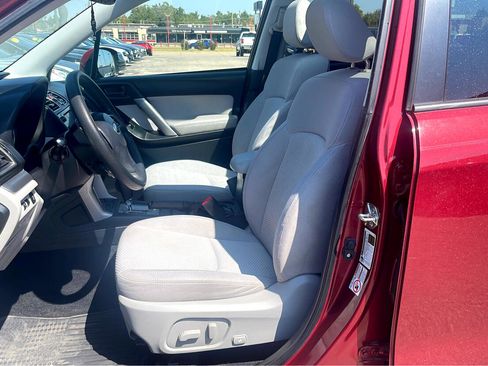 Used 2016 Subaru Forester 2.5i Premium w/ All-Weather Package image 10