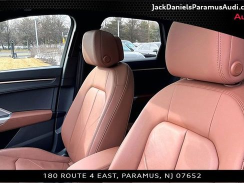 Used 2023 Audi Q3 2.0T Premium w/ Convenience Package image 17